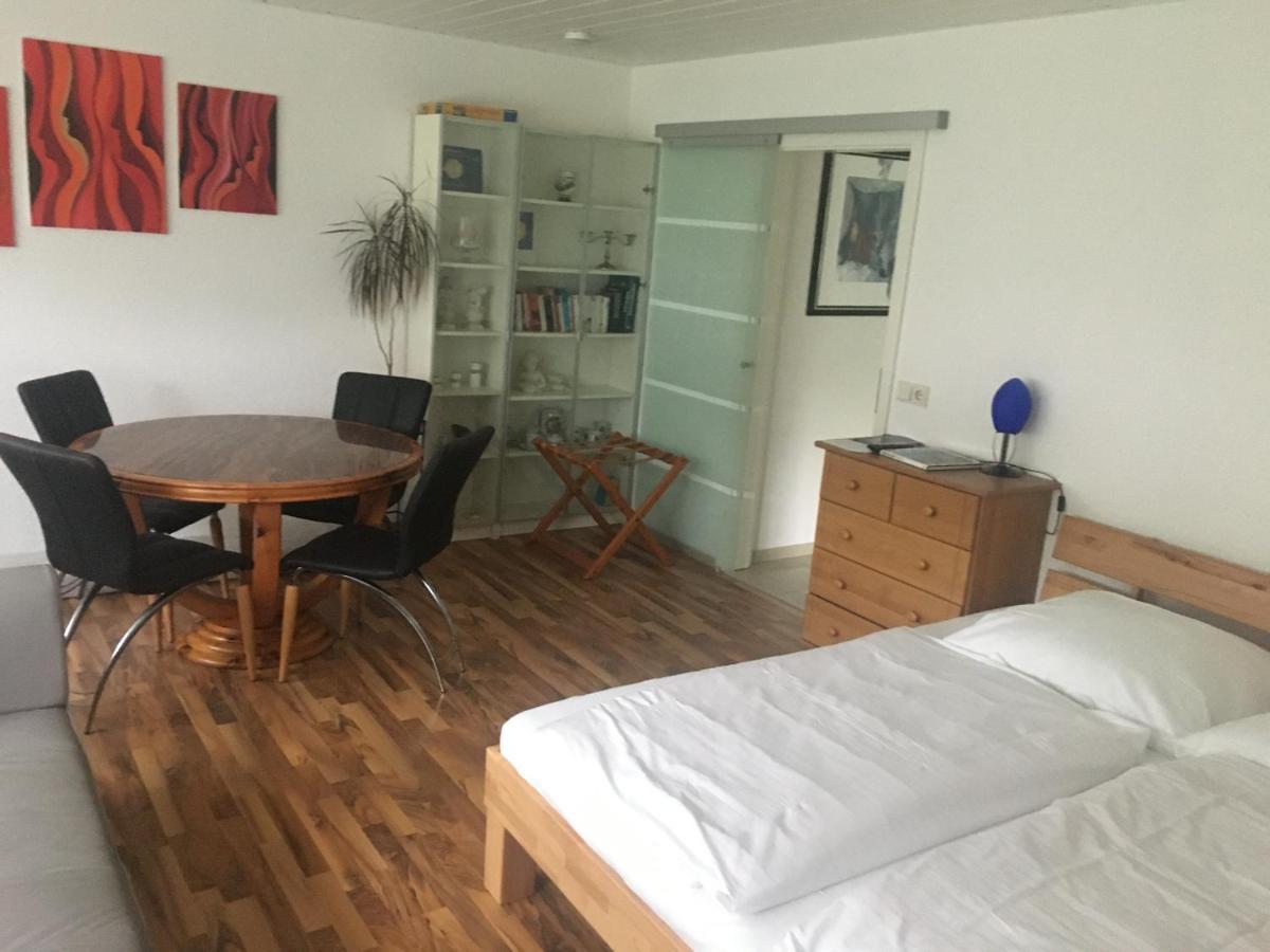 Apartment รอยท์ลิงเงน ภายนอก รูปภาพ