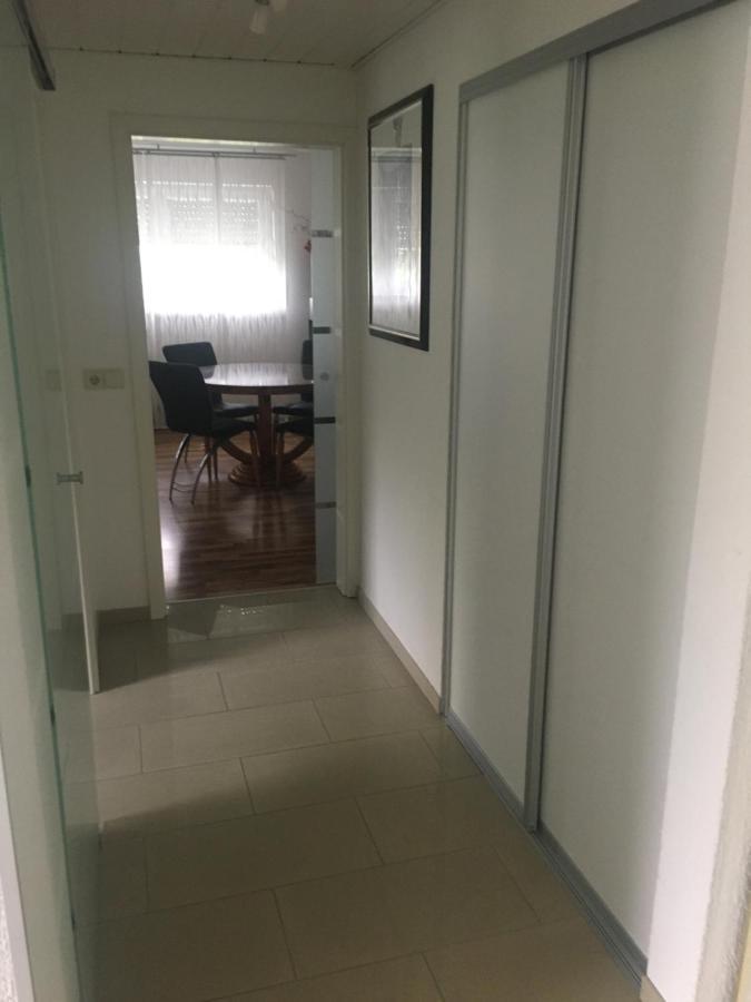 Apartment รอยท์ลิงเงน ภายนอก รูปภาพ