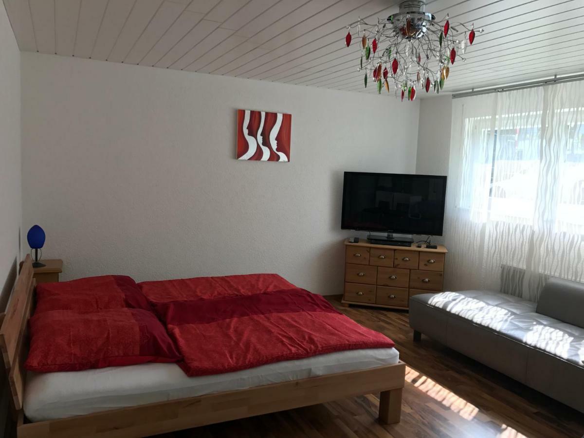 Apartment รอยท์ลิงเงน ภายนอก รูปภาพ